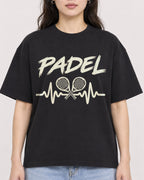 Mockup Boxy Heavyweight Tee Black female close-up 03