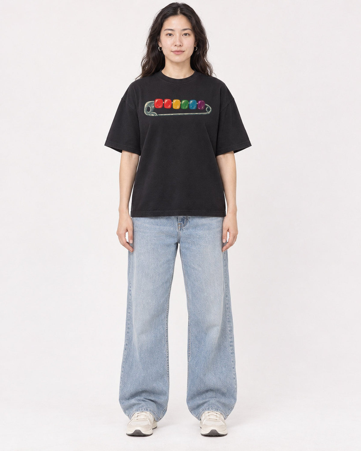 Mockup Boxy Heavyweight Tee Black female full-body 03