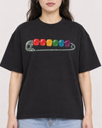 Mockup Boxy Heavyweight Tee Black female close-up 03