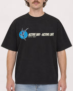 Mockup Boxy Heavyweight Tee Black male close-up 09