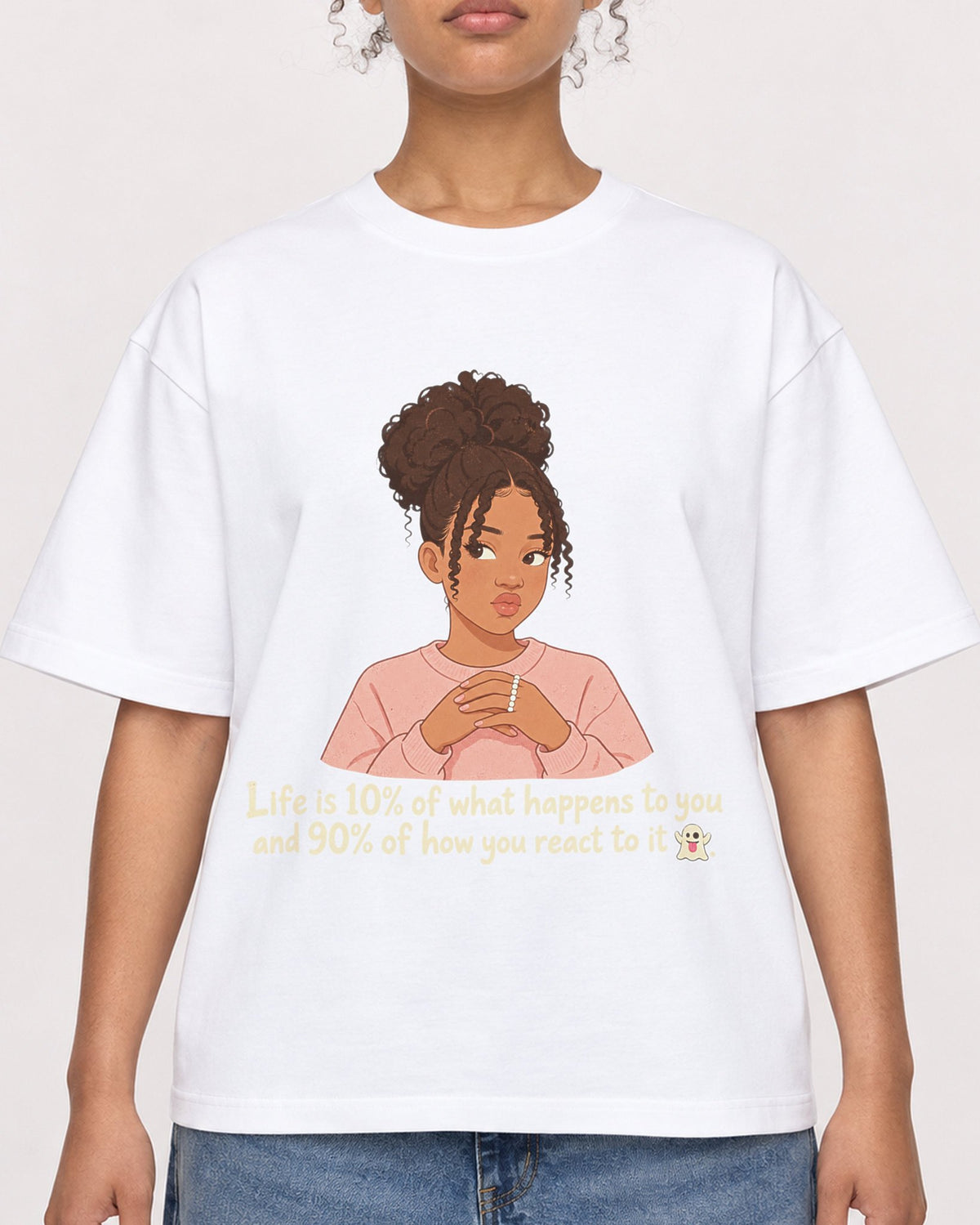 Mockup Boxy Heavyweight Tee White female close-up 20