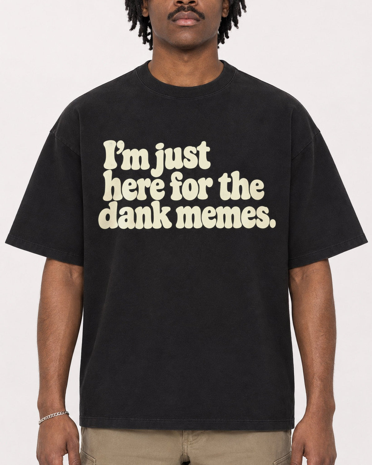 Mockup Boxy Heavyweight Tee Black male close-up 04