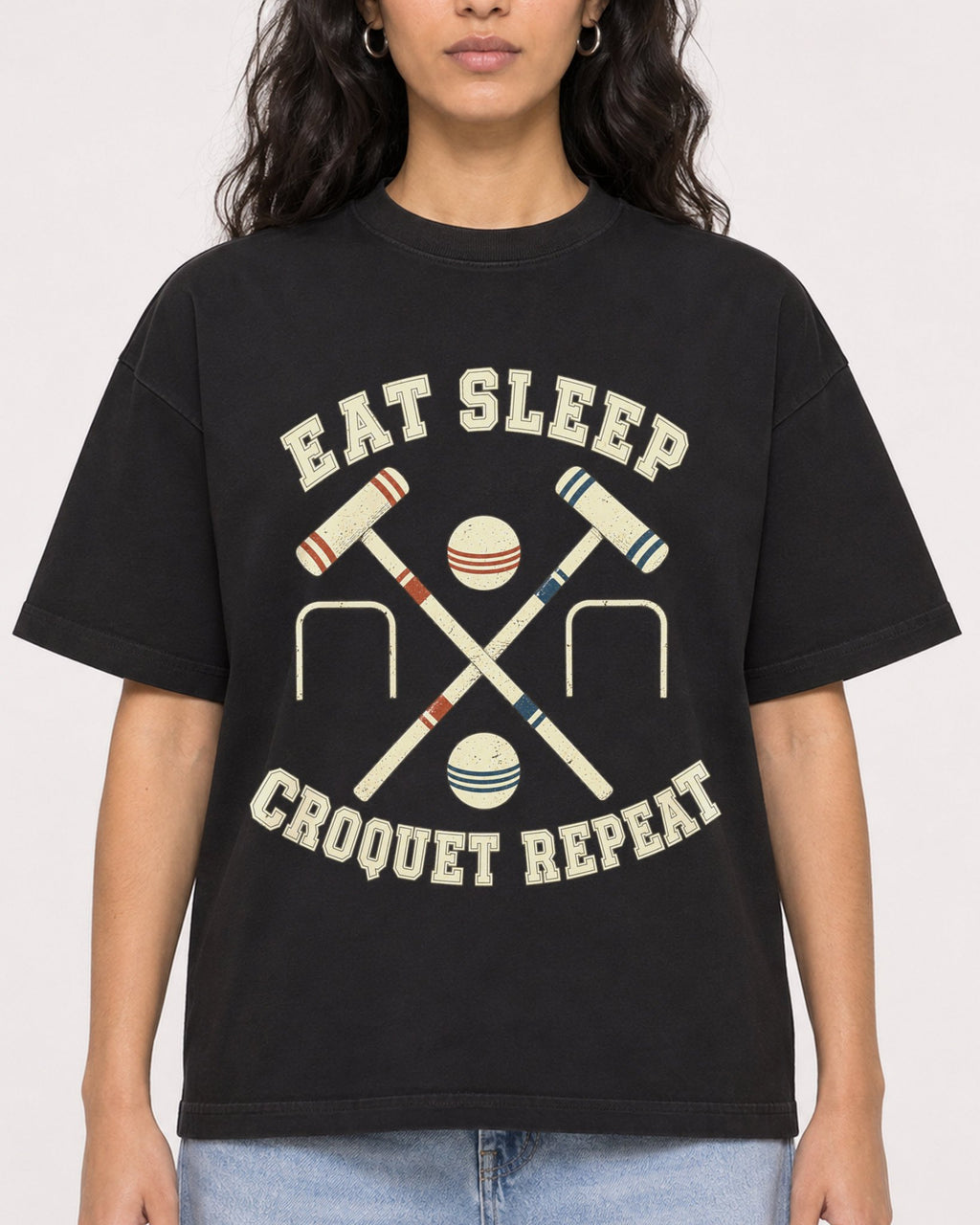 Mockup Boxy Heavyweight Tee Black female close-up 07