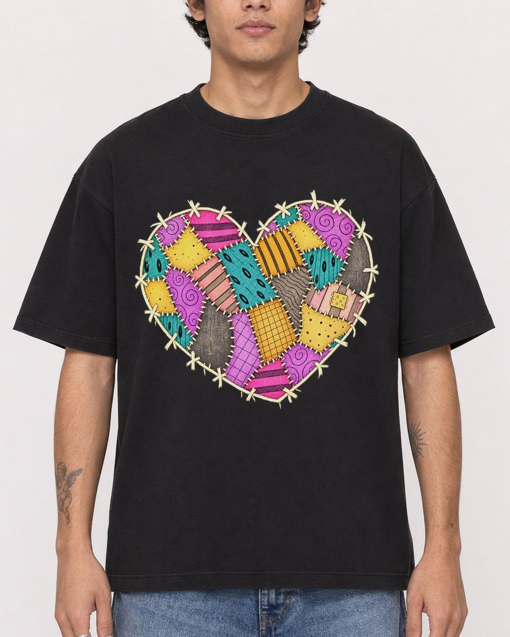 Mockup Boxy Heavyweight Tee Black male close-up 06