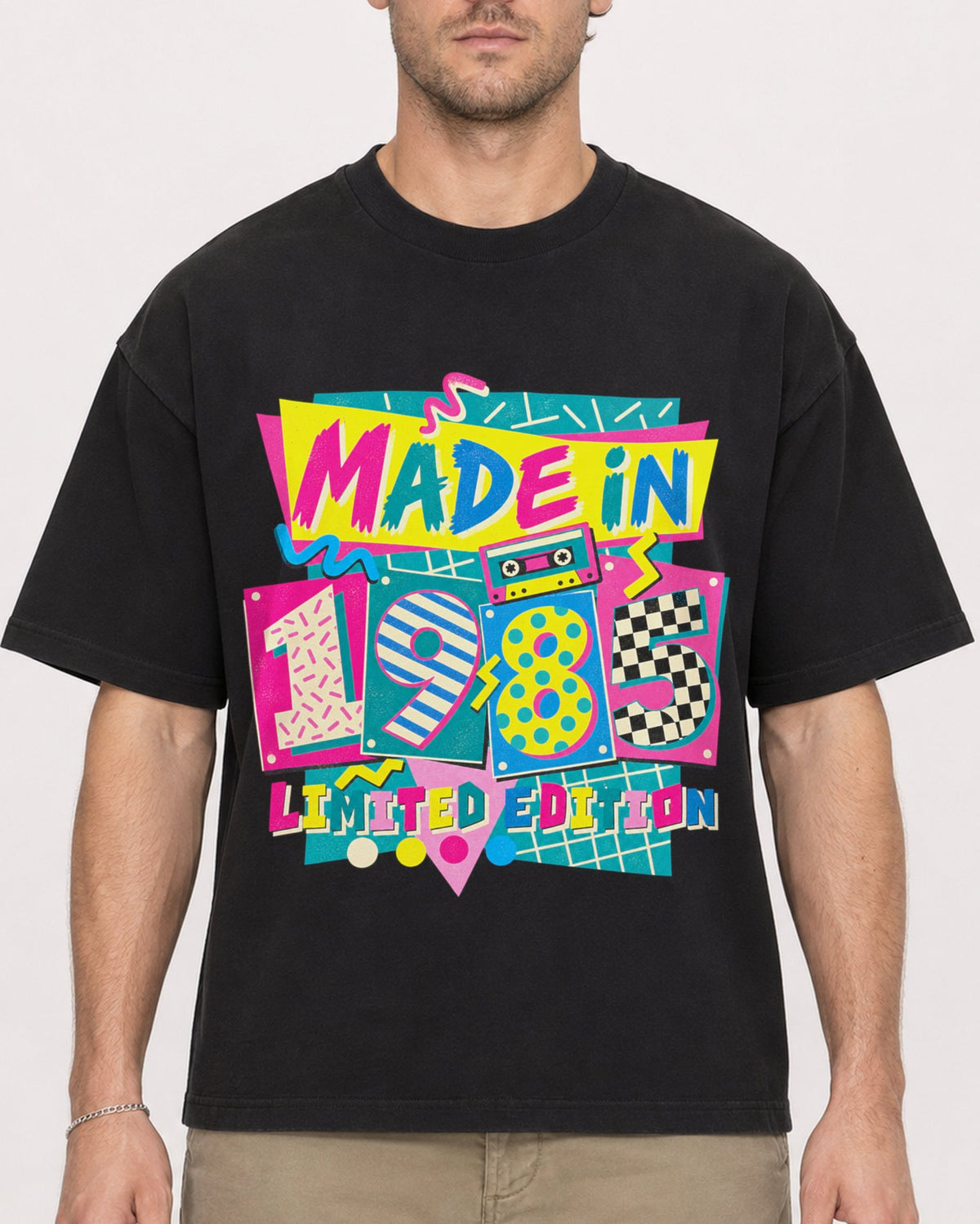 Mockup Boxy Heavyweight Tee Black male close-up 08