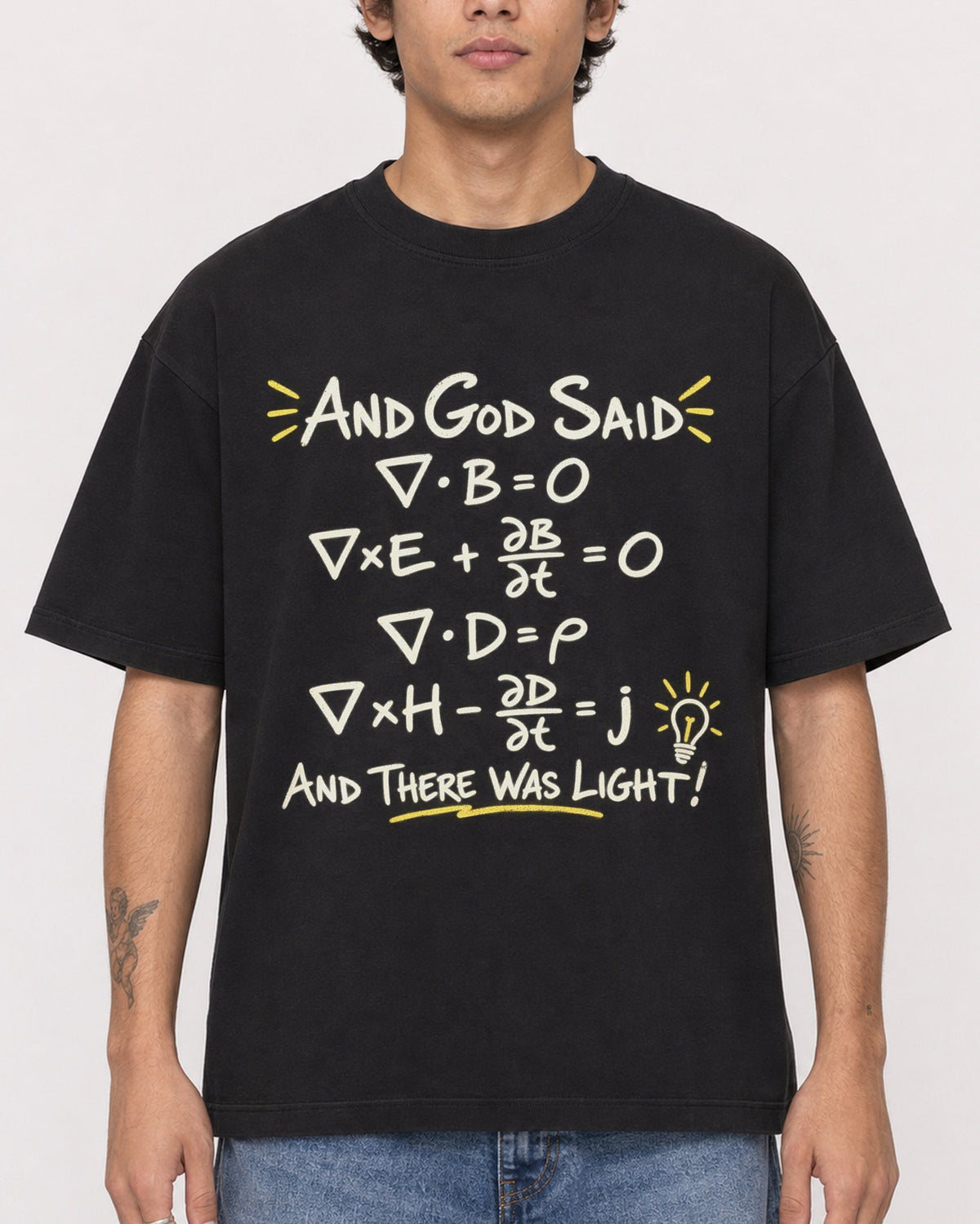 Mockup Boxy Heavyweight Tee Black male close-up 06