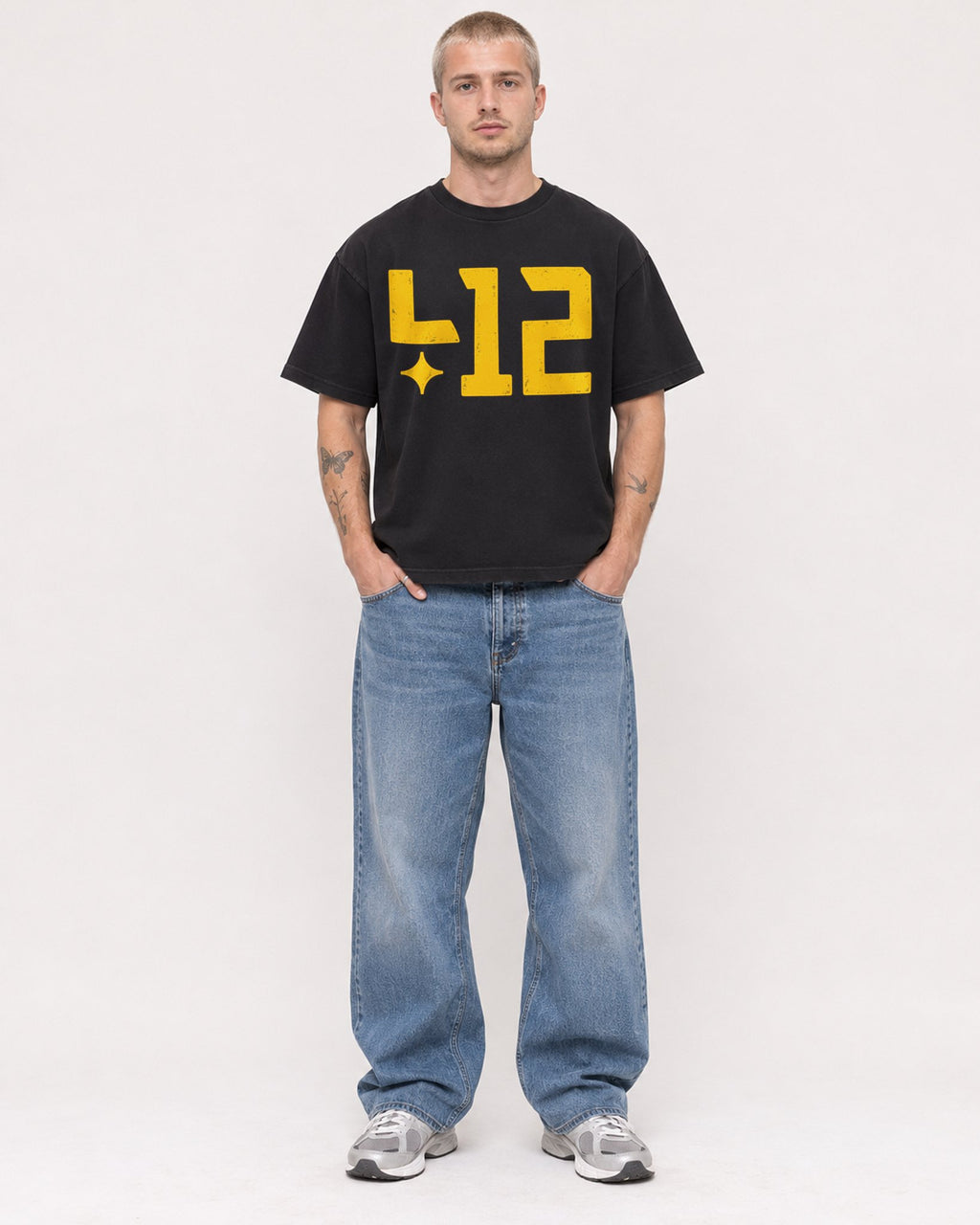 Mockup Boxy Heavyweight Tee Black male full-body 18