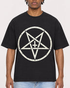 Mockup Boxy Heavyweight Tee Black male close-up 05