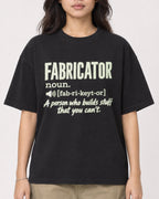 Mockup Boxy Heavyweight Tee Black female close-up 02