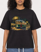 Mockup Boxy Heavyweight Tee Black female close-up 05