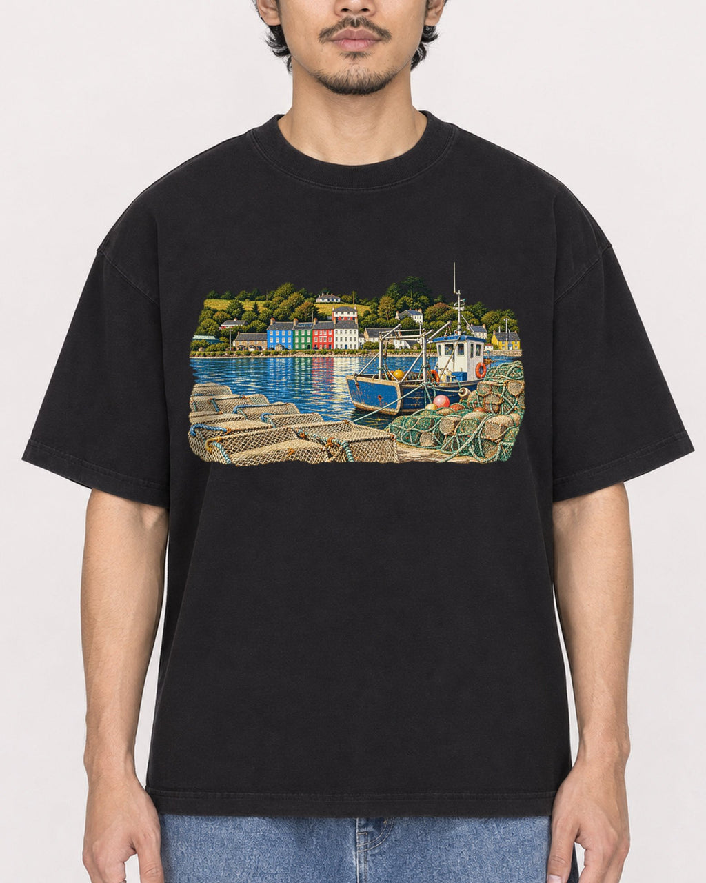 Mockup Boxy Heavyweight Tee Black male close-up 02
