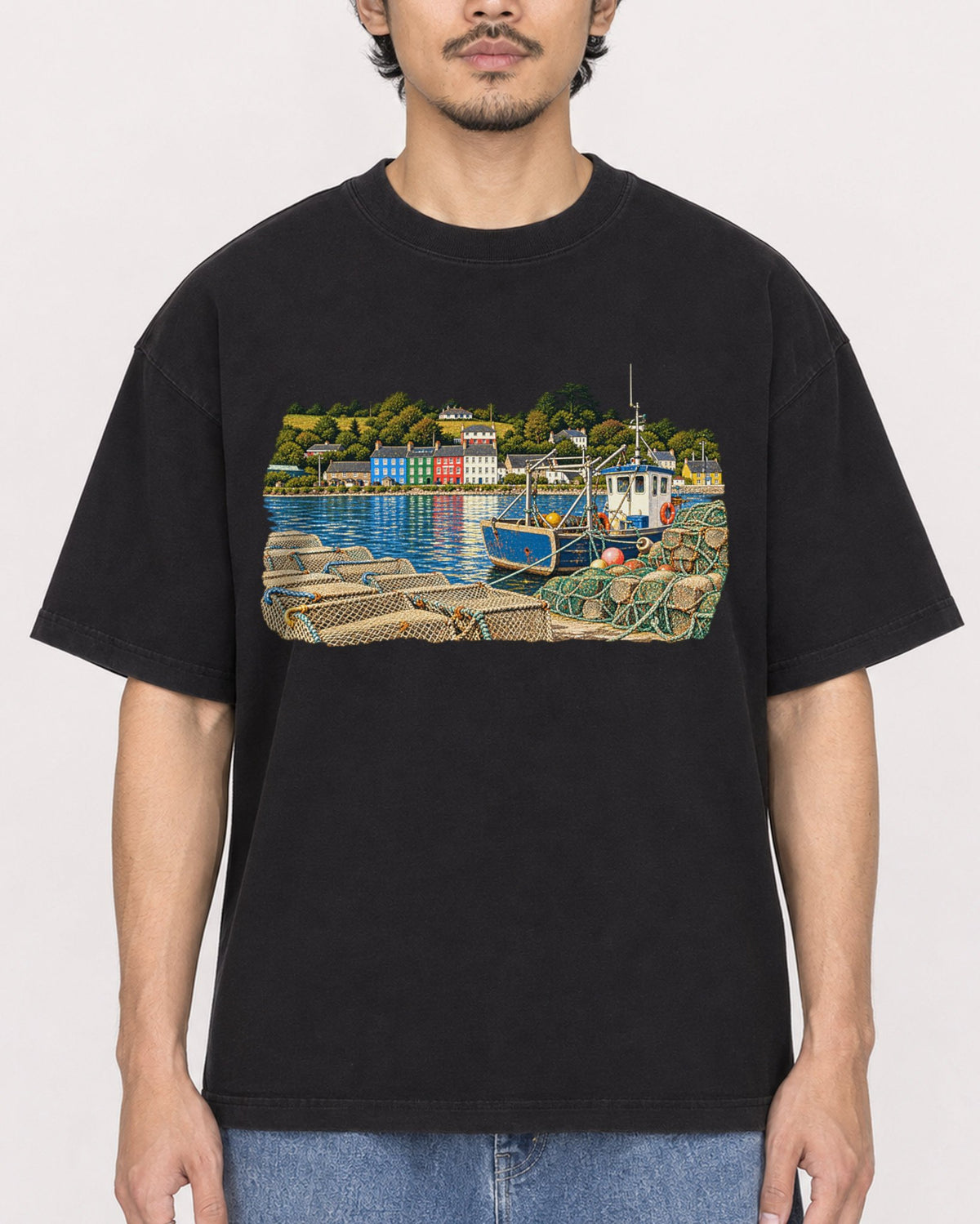 Mockup Boxy Heavyweight Tee Black male close-up 02