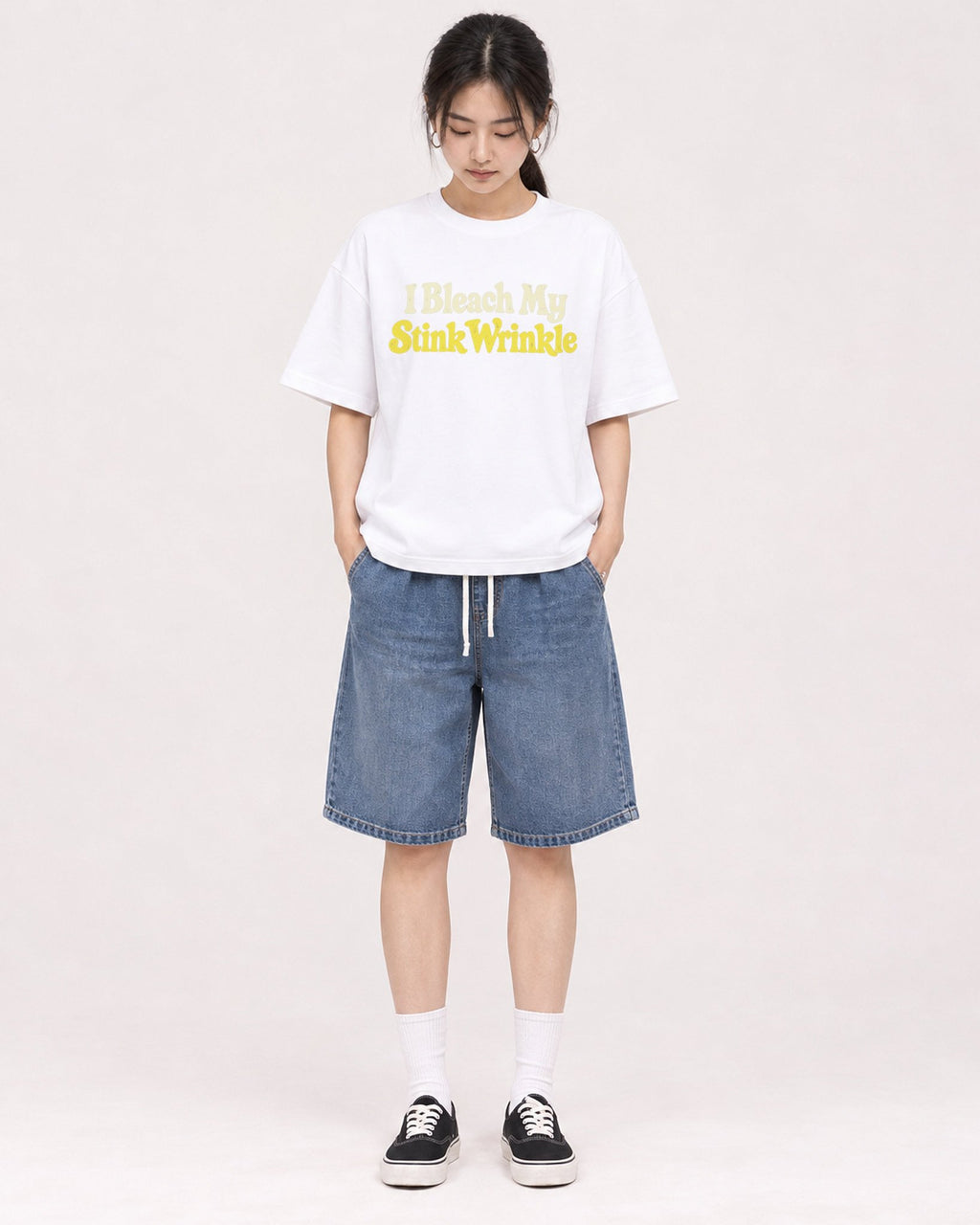 Mockup Boxy Heavyweight Tee White female full-body 21