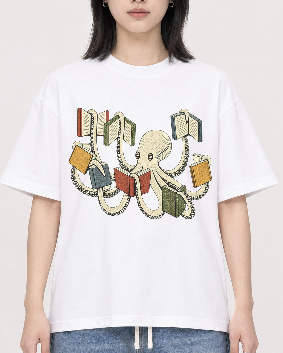 Mockup Boxy Heavyweight Tee White female close-up 31