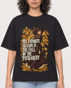 Mockup Boxy Heavyweight Tee Black female close-up 27