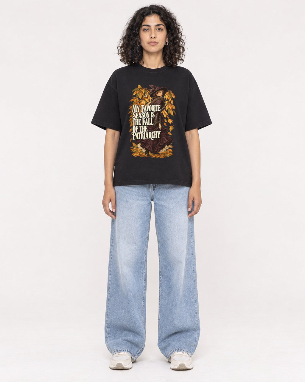 Mockup Boxy Heavyweight Tee Black female full-body 27