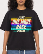 Mockup Boxy Heavyweight Tee Black female close-up 05