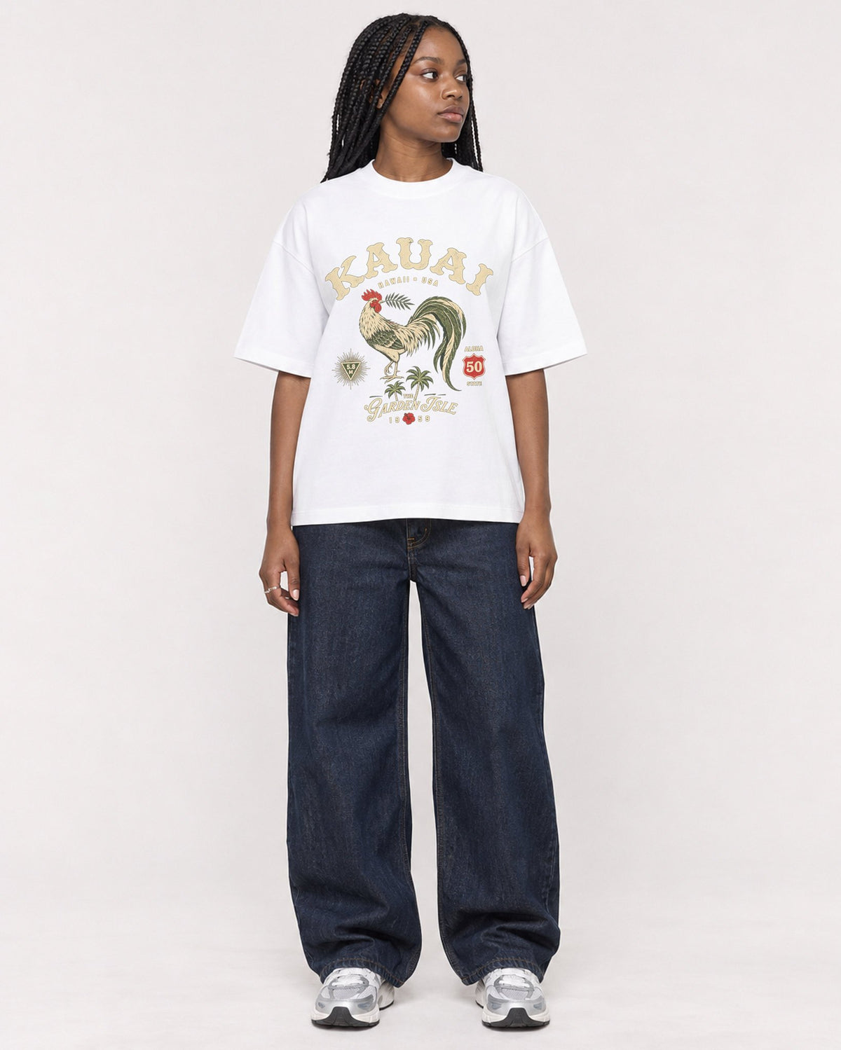 Mockup Boxy Heavyweight Tee White female full-body 04