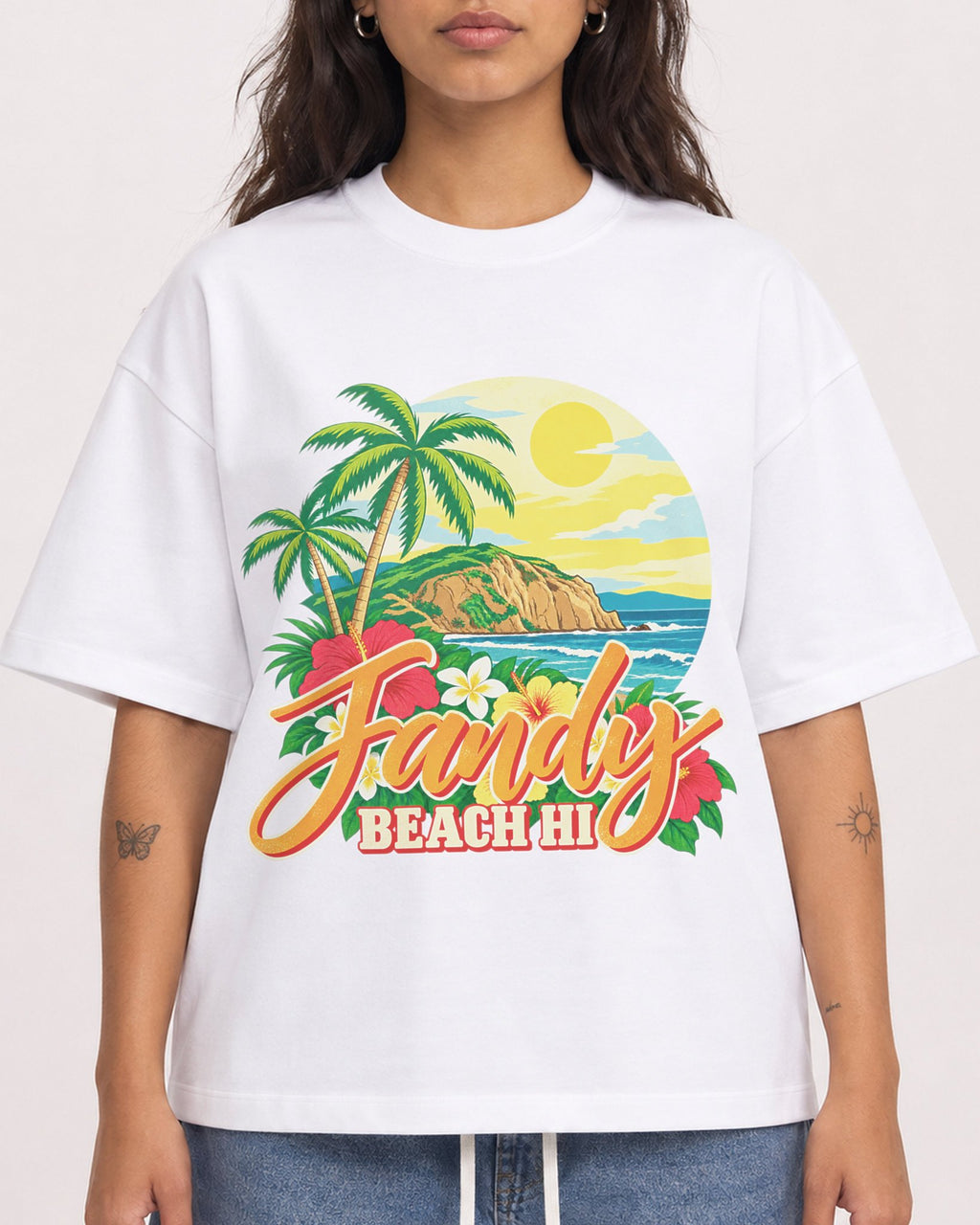 Mockup Boxy Heavyweight Tee White female close-up 06