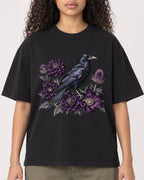 Mockup Boxy Heavyweight Tee Black female close-up 10
