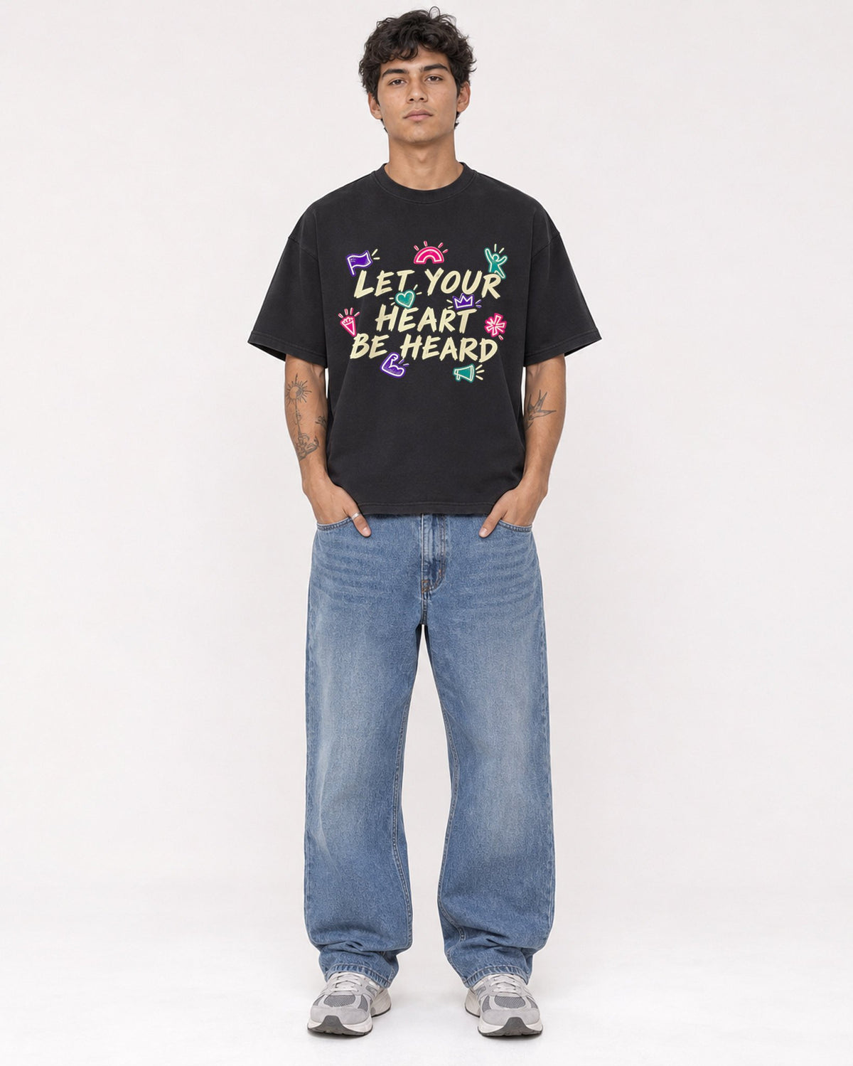 Mockup Boxy Heavyweight Tee Black male full-body 06