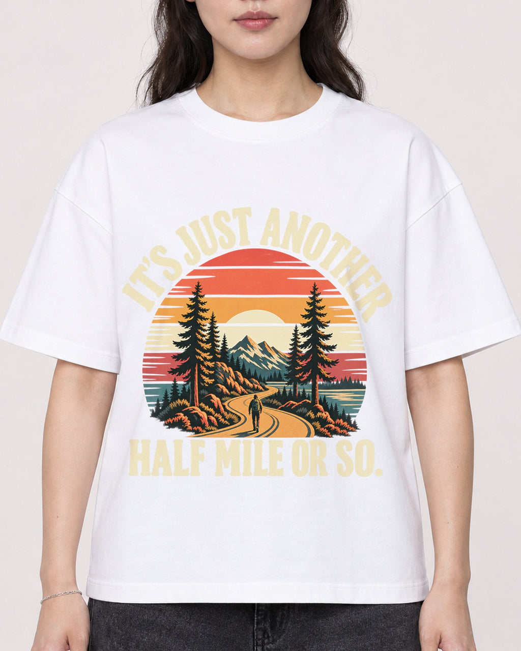 Mockup Boxy Heavyweight Tee White female close-up 03