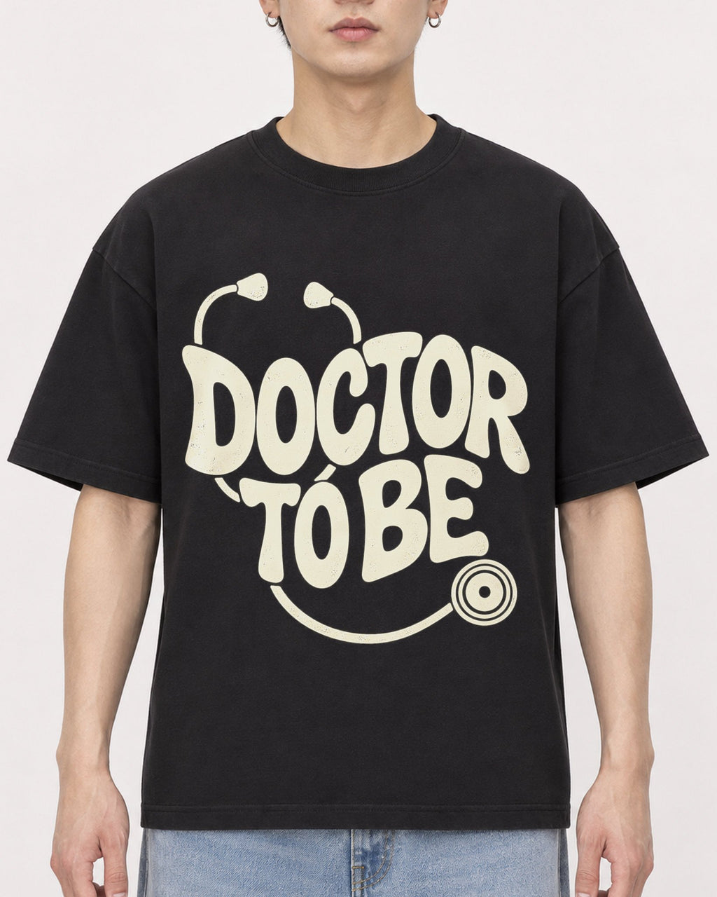Mockup Boxy Heavyweight Tee Black male close-up 01
