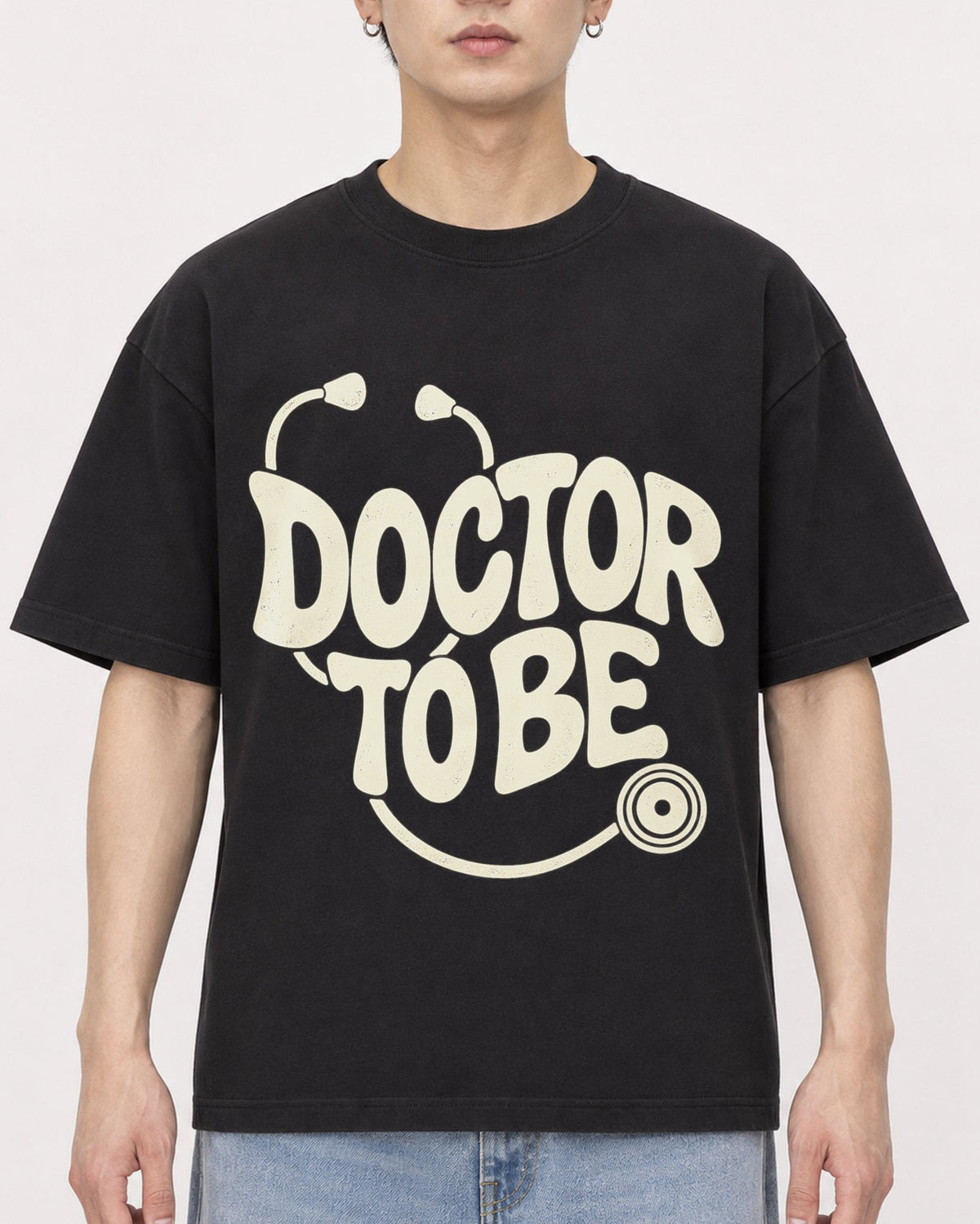 Mockup Boxy Heavyweight Tee Black male close-up 01