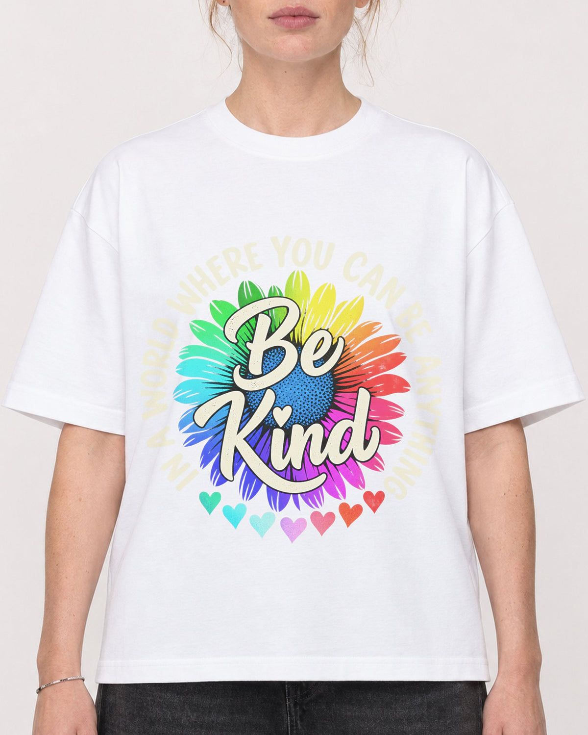 Mockup Boxy Heavyweight Tee White female close-up 28