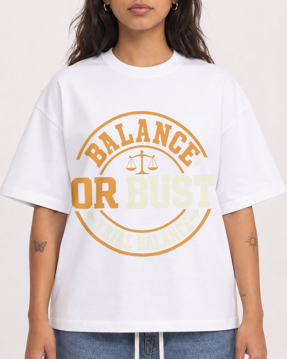 Mockup Boxy Heavyweight Tee White female close-up 06