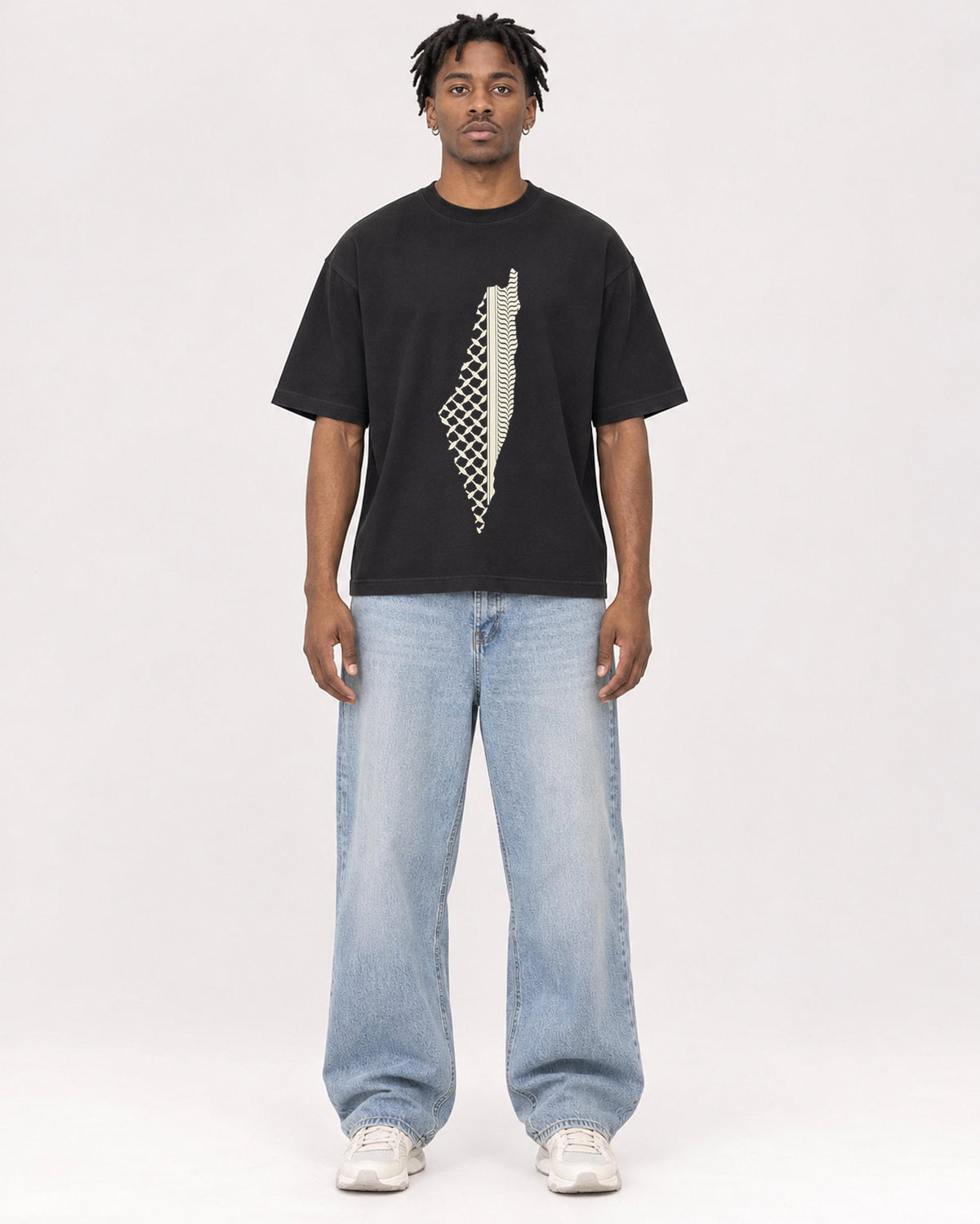 Mockup Boxy Heavyweight Tee Black male full-body 05