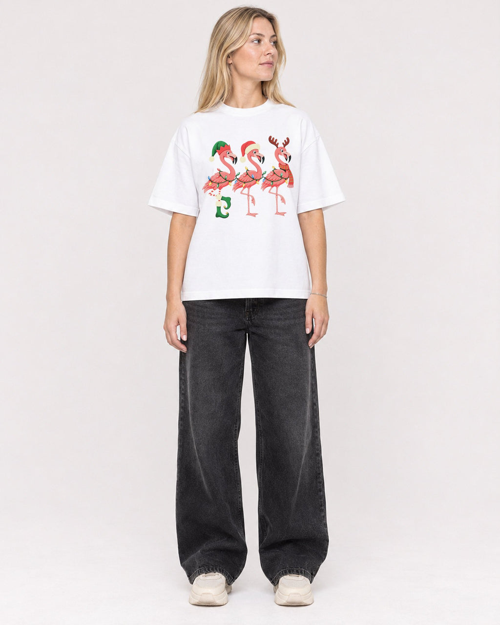 Mockup Boxy Heavyweight Tee White female full-body 08