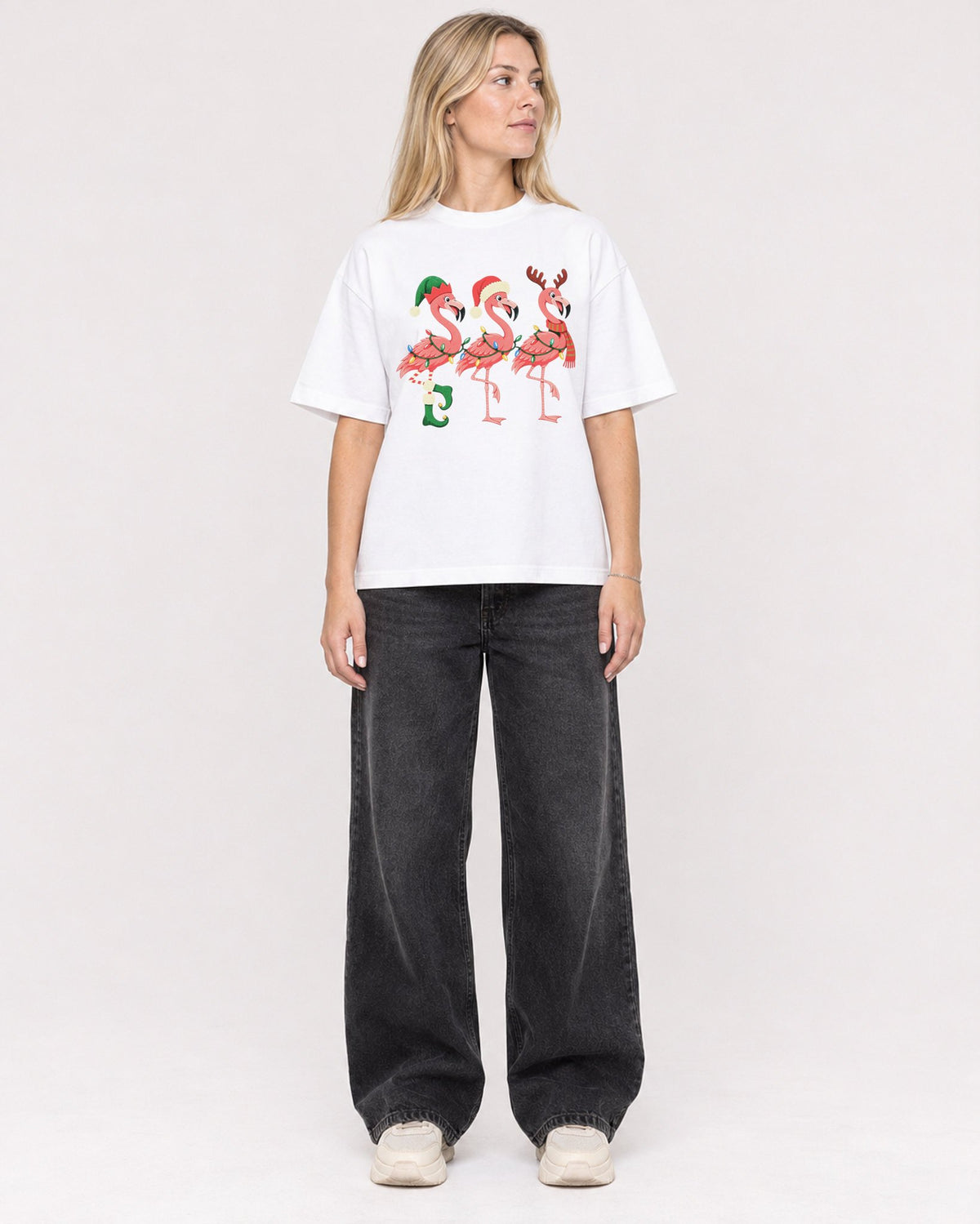 Mockup Boxy Heavyweight Tee White female full-body 08