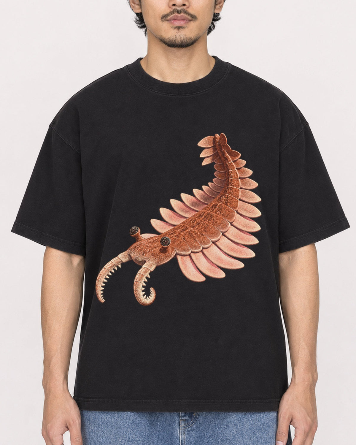 Mockup Boxy Heavyweight Tee Black male close-up 02