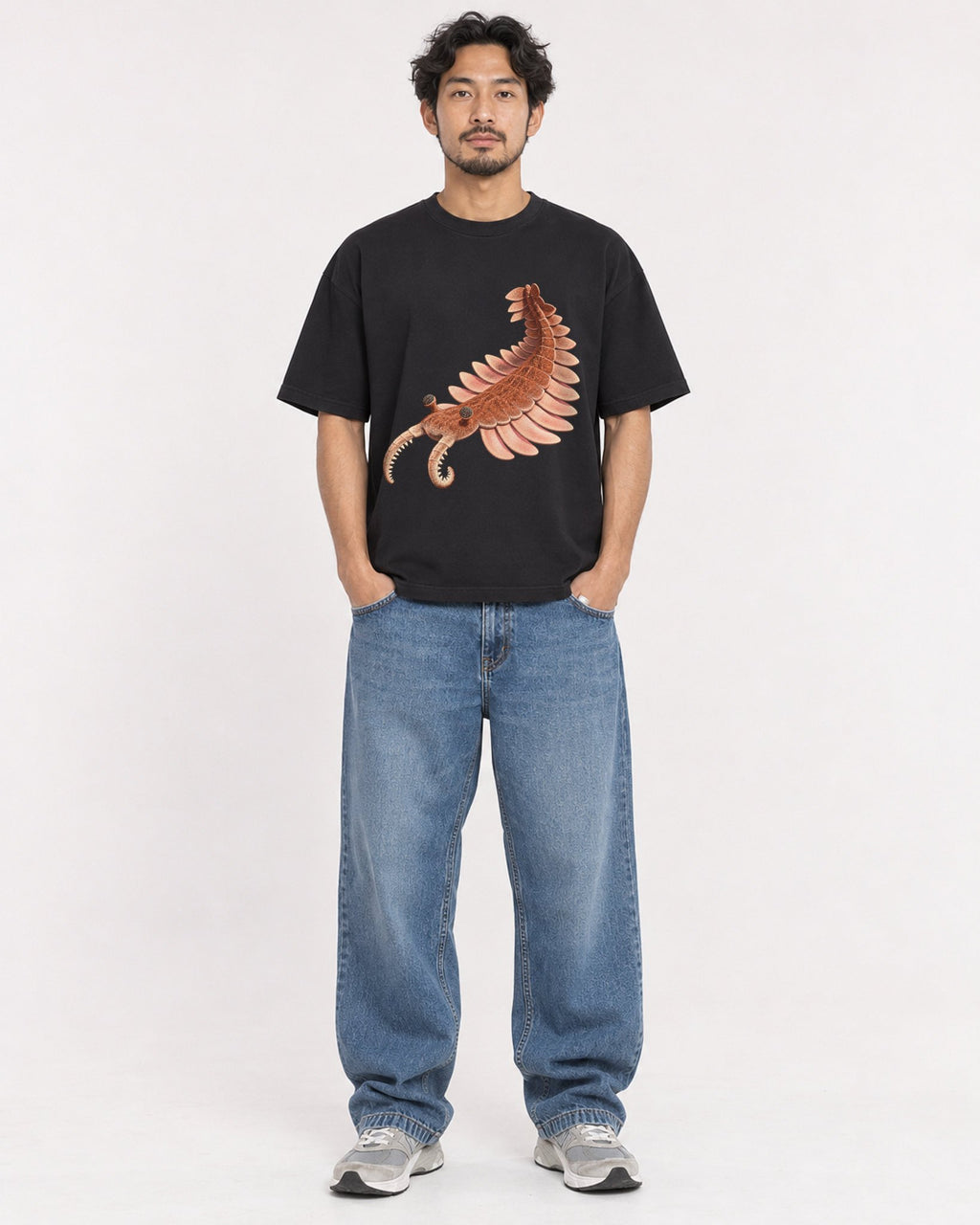Mockup Boxy Heavyweight Tee Black male full-body 02