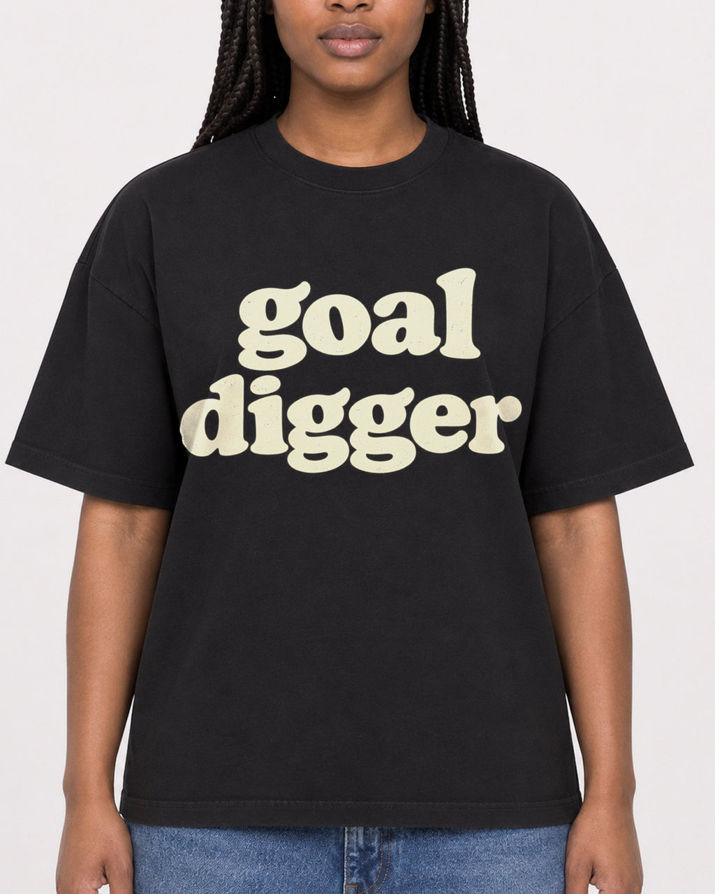 Mockup Boxy Heavyweight Tee Black female close-up 04