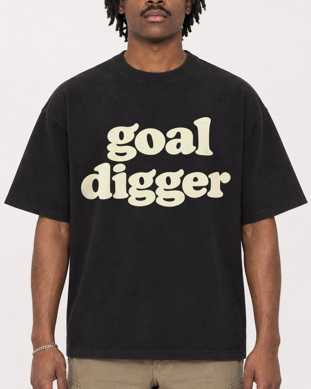 Mockup Boxy Heavyweight Tee Black male close-up 04