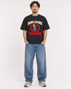 Mockup Boxy Heavyweight Tee Black male full-body 02