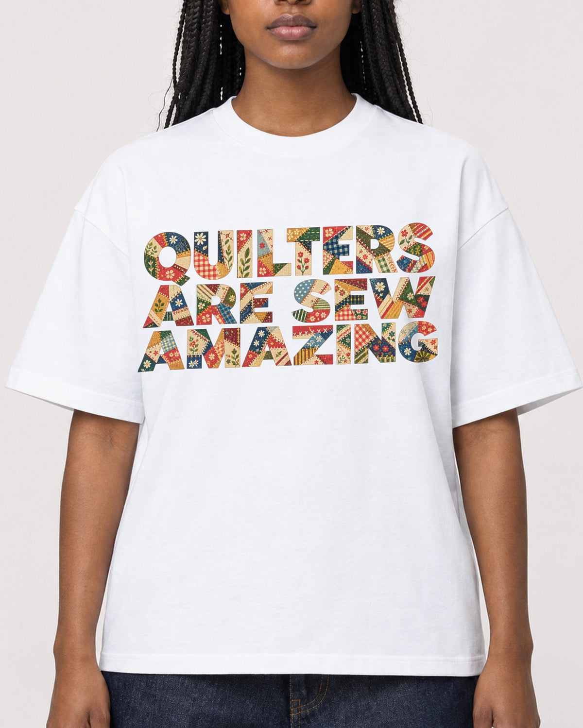 Mockup Boxy Heavyweight Tee White female close-up 04