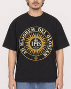 Mockup Boxy Heavyweight Tee Black male close-up 02