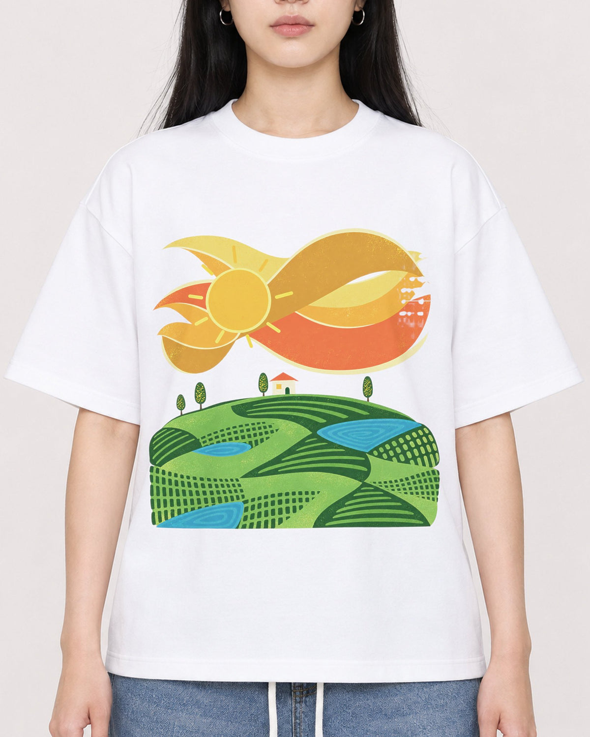 Mockup Boxy Heavyweight Tee White female close-up 01