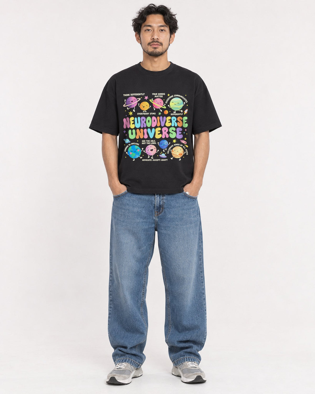 Mockup Boxy Heavyweight Tee Black male full-body 02