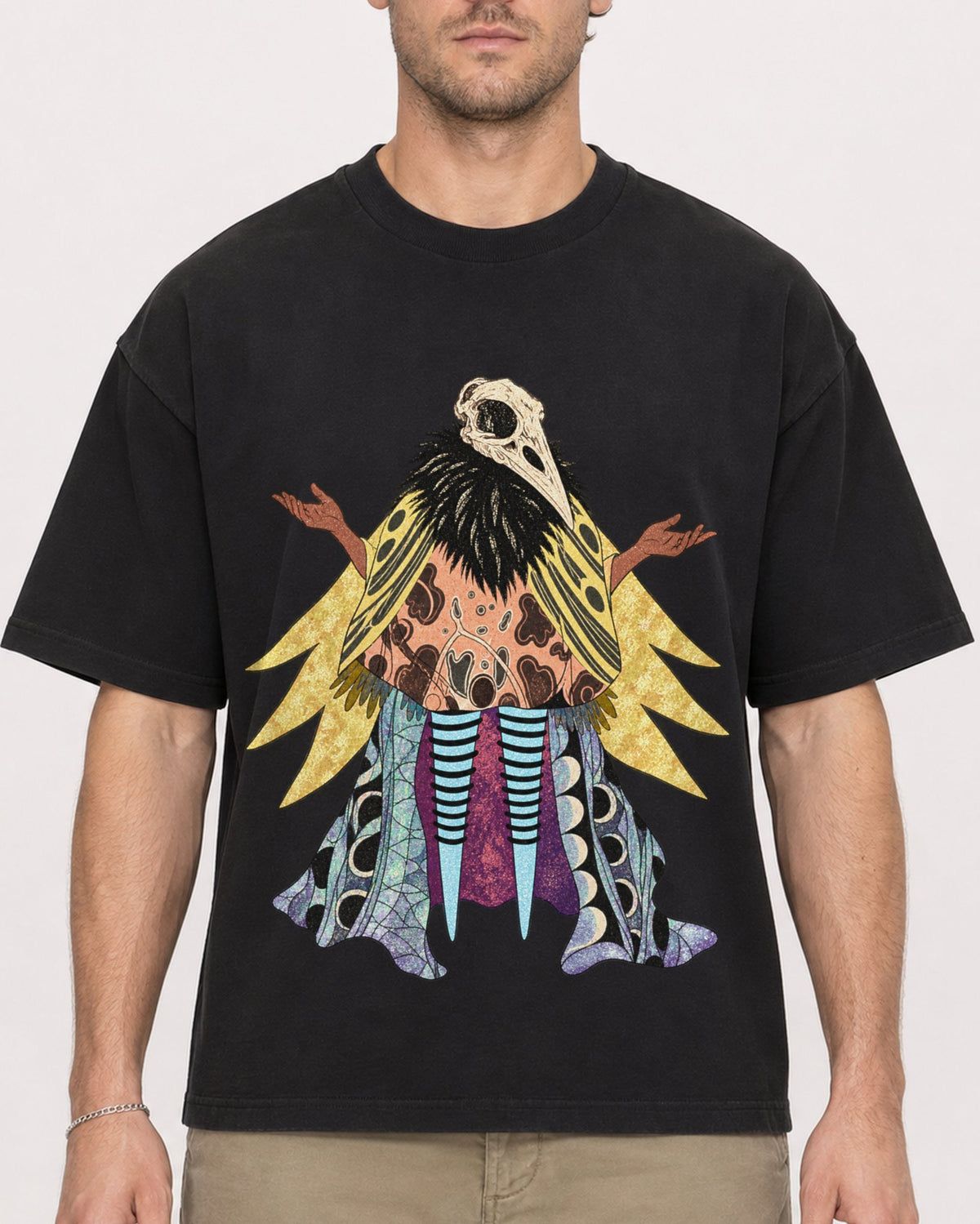 Mockup Boxy Heavyweight Tee Black male close-up 08