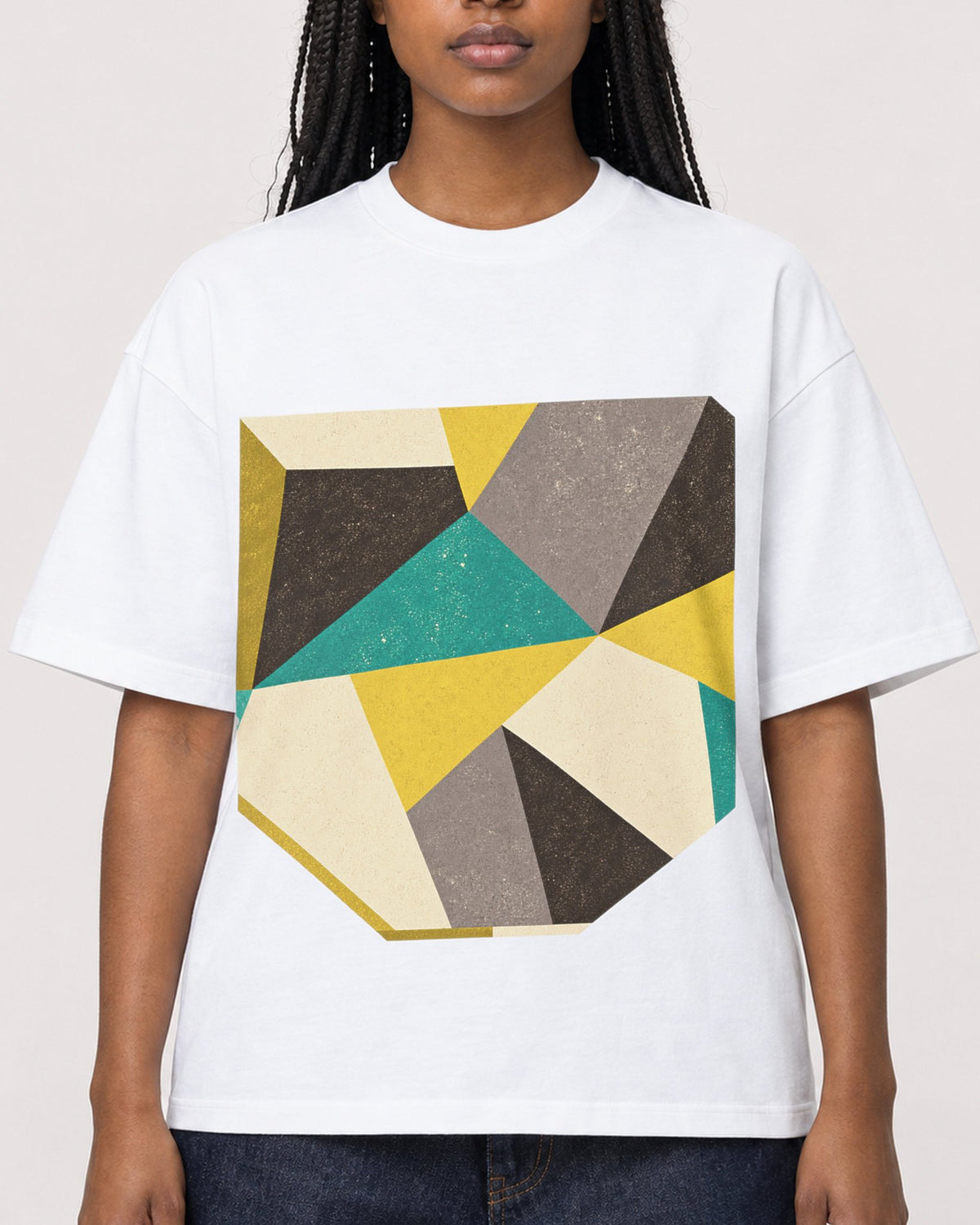 Mockup Boxy Heavyweight Tee White female close-up 04