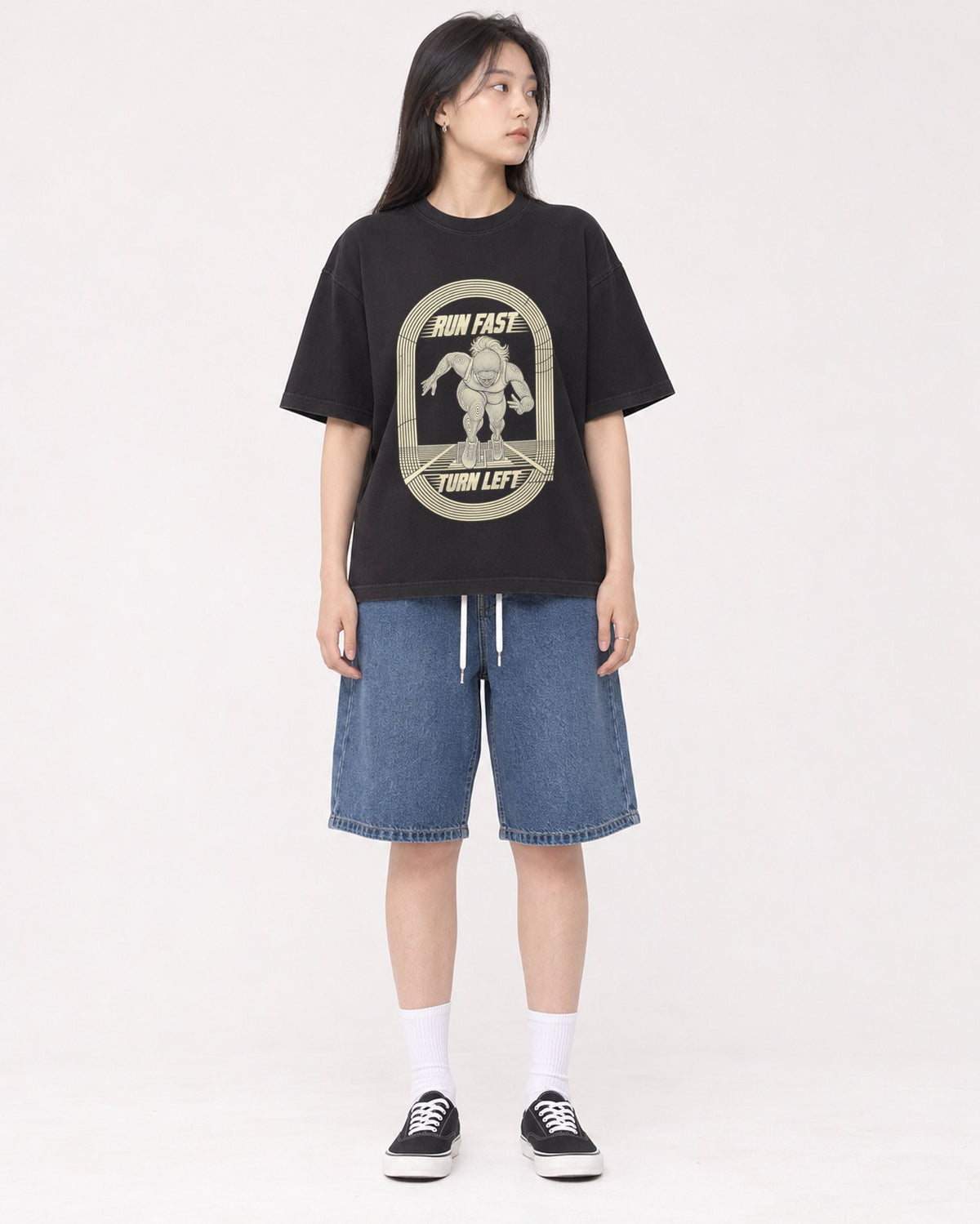 Mockup Boxy Heavyweight Tee Black female full-body 01