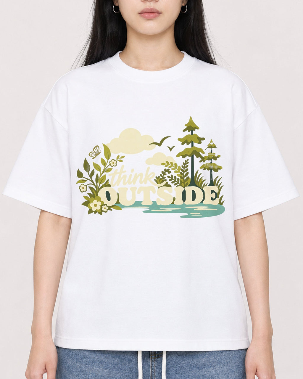 Mockup Boxy Heavyweight Tee White female close-up 01