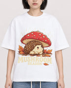 Mockup Boxy Heavyweight Tee White female close-up 11