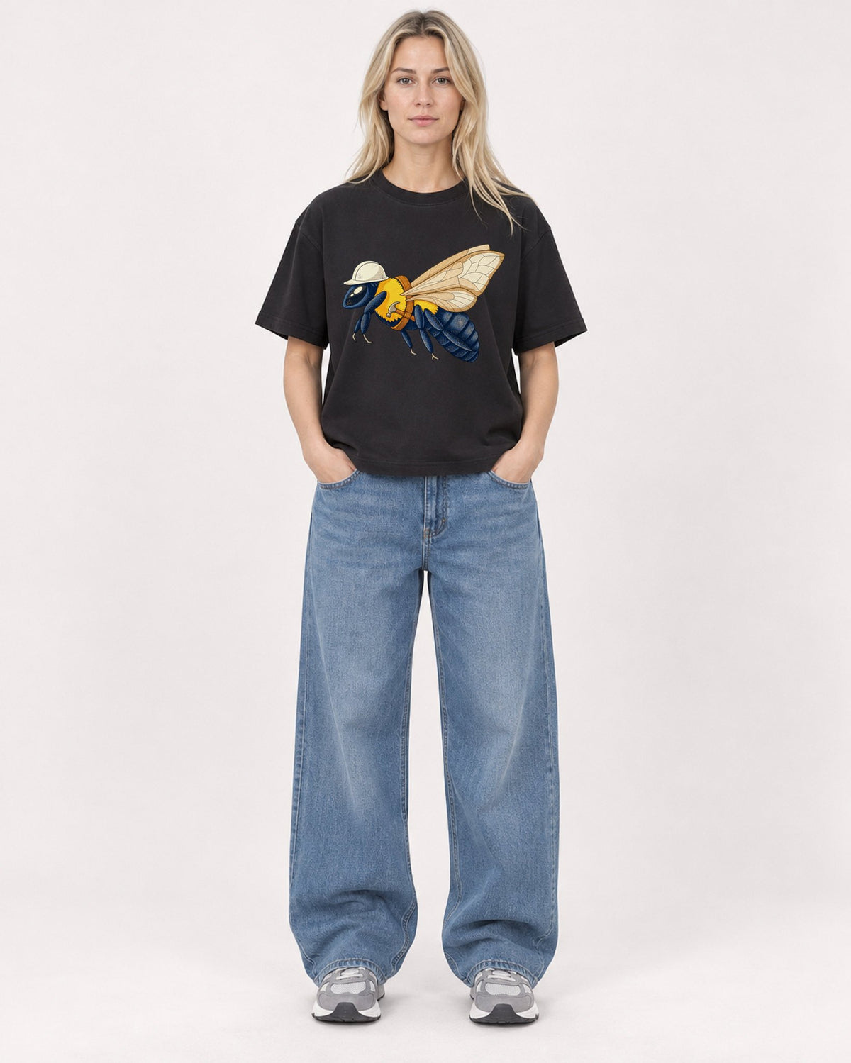 Mockup Boxy Heavyweight Tee Black female full-body 08