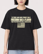 Mockup Boxy Heavyweight Tee Black female close-up 11