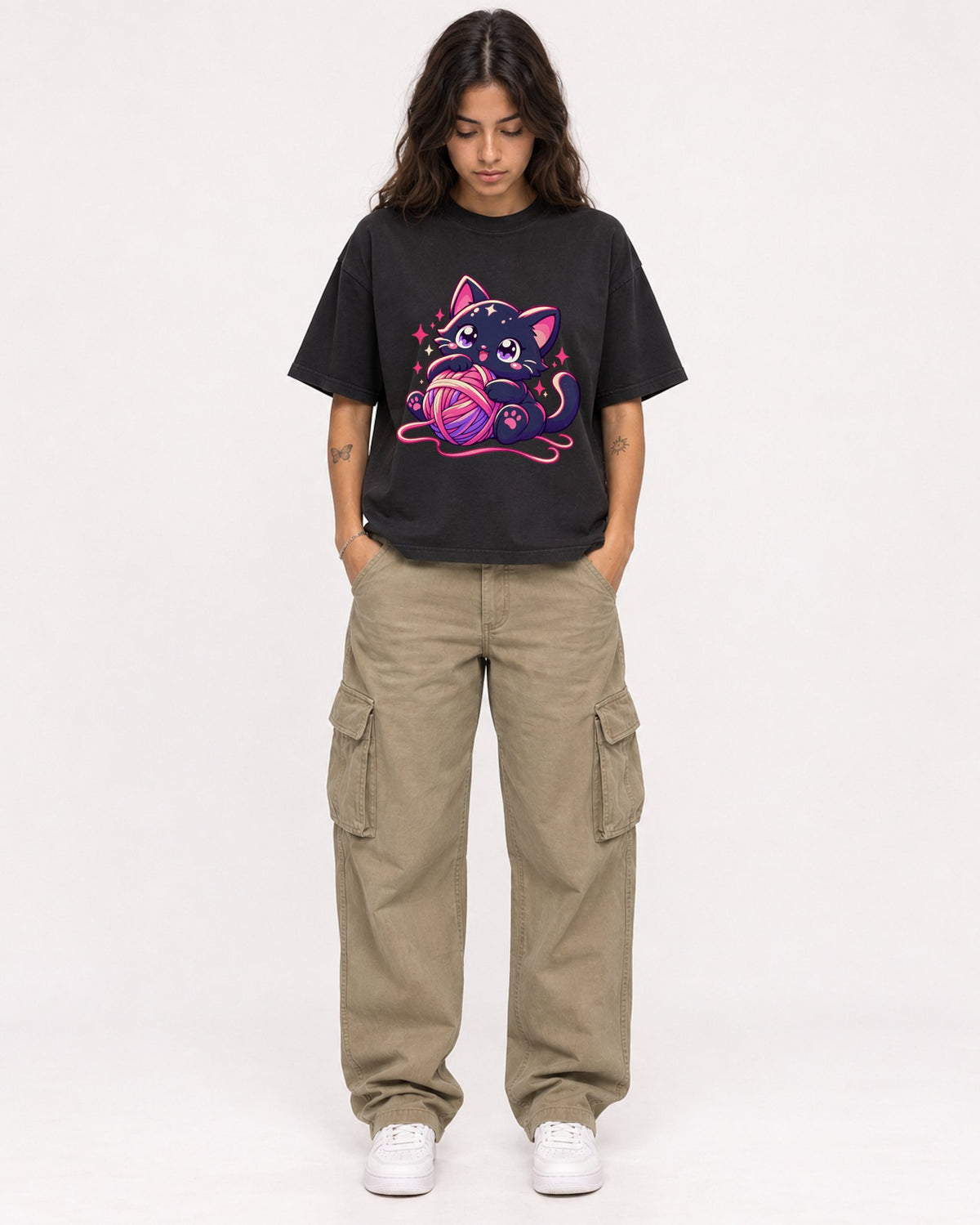 Mockup Boxy Heavyweight Tee Black female full-body 06